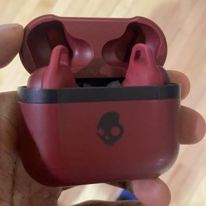 Skullcandy noise cancelling earphones